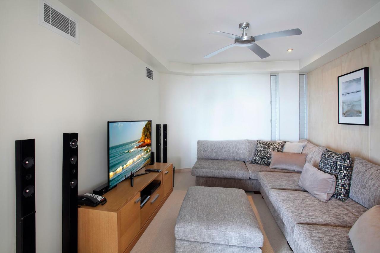 เปปเปอร์ นูซา รีสอร์ตแอนด์วิลลา Hotel นูซาเฮดส์ ภายนอก รูปภาพ A home theater